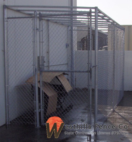Chain-link cage (3)