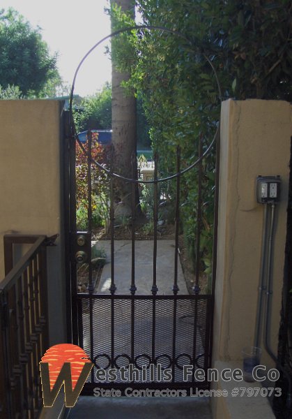 Custom iron gate (2)