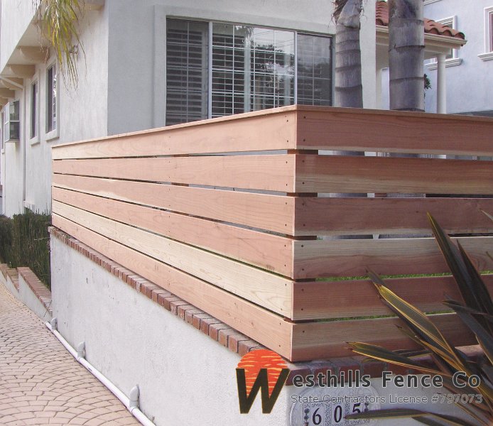 Horizontal S1S redwood fence (2)