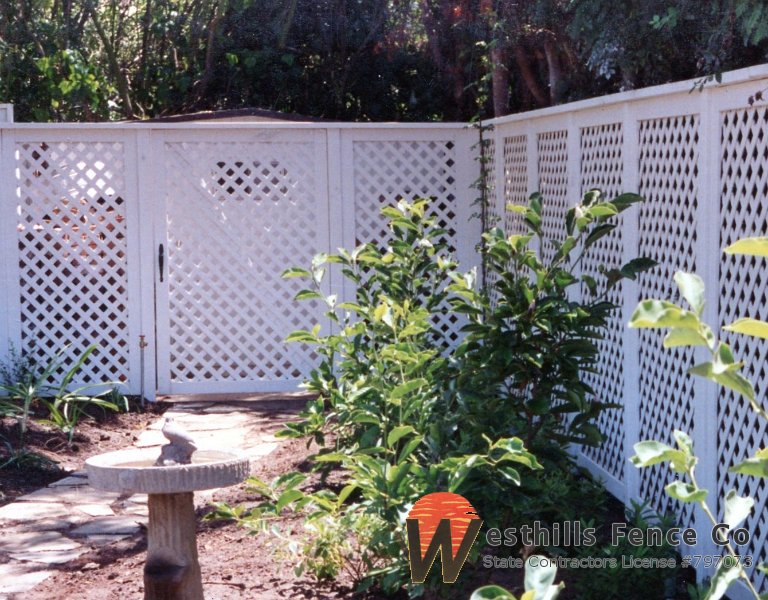 Diamond lattice fence