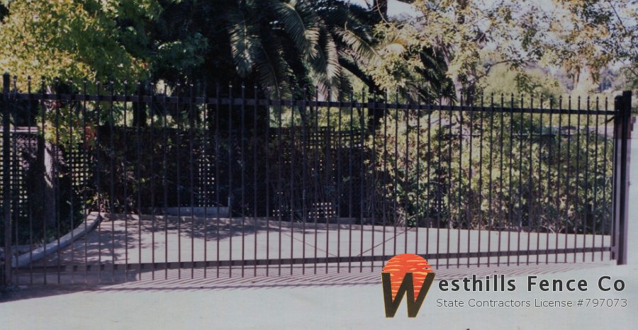 Aristocrat iron gate (3)