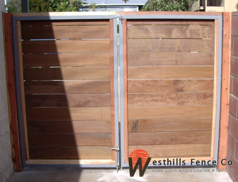 Ipy with steel frame double gates with steel frame