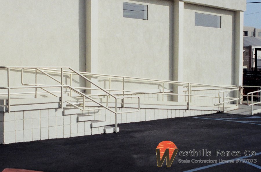 Round pipe hand rail