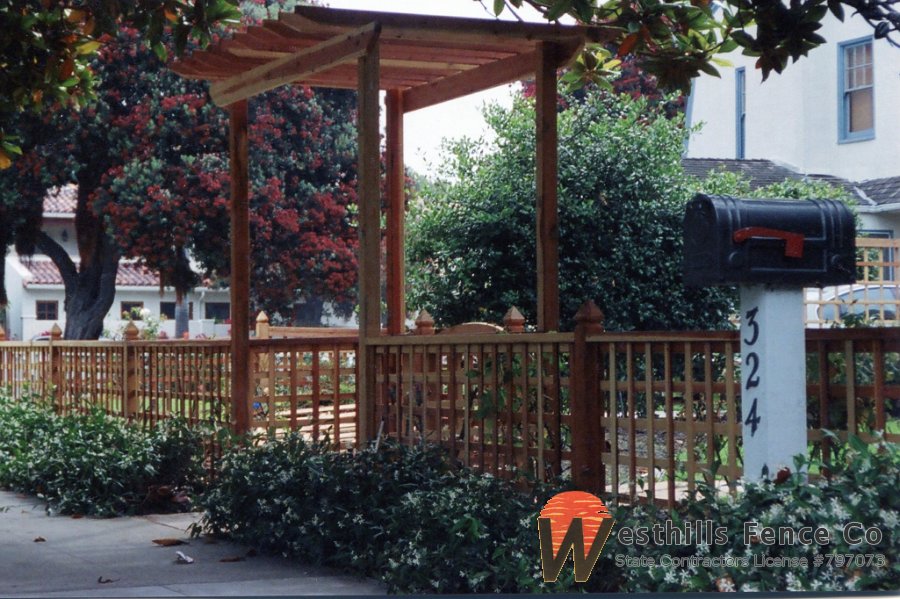 4 square picket lattice fence and arbor