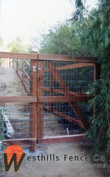 Welded wire fence